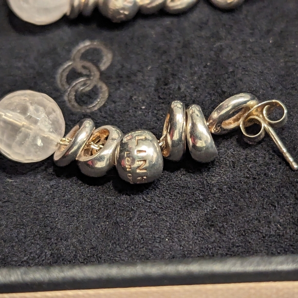 Links of London statement earrings - Picture 5 of 10